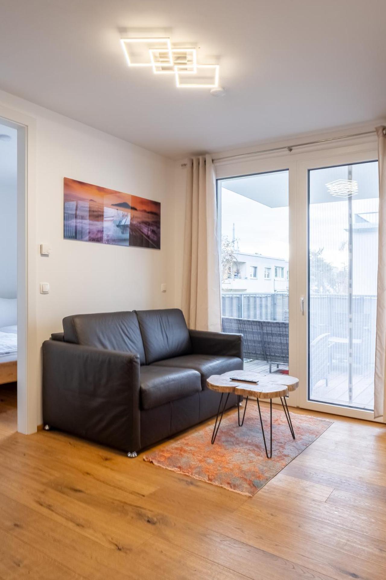 Modern Apartment W/ Cozy Balcony Near City Center Viyana Dış mekan fotoğraf